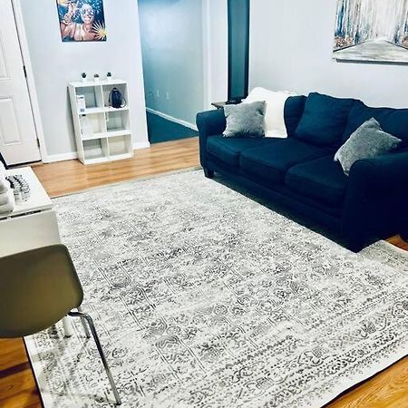 Entire 2-Bed Private Apt - Ewr/Nyc/Outlet Mall Newark Exterior foto