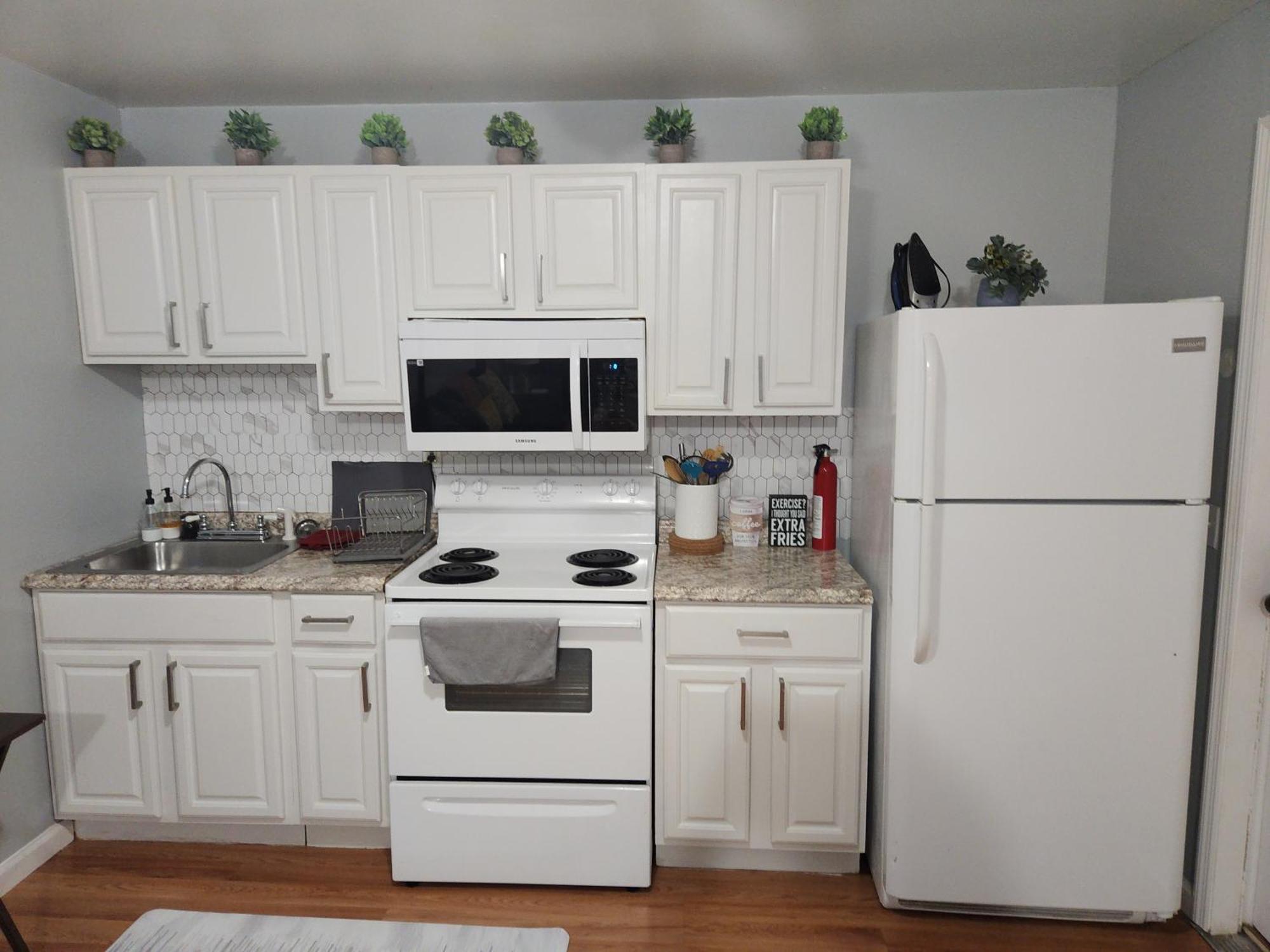 Entire 2-Bed Private Apt - Ewr/Nyc/Outlet Mall Newark Habitación foto